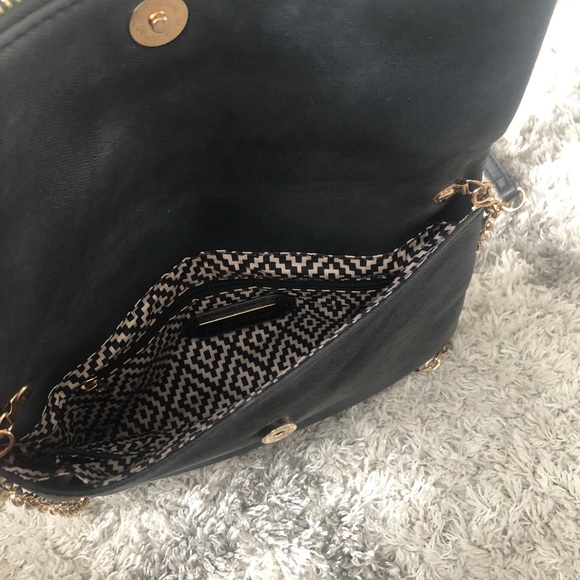 Madison West Flower CrossBody Bag - Picture 4 of 6